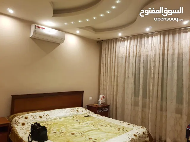 شقة مفروشة للإيجار  ( Property 42358 )-175063800