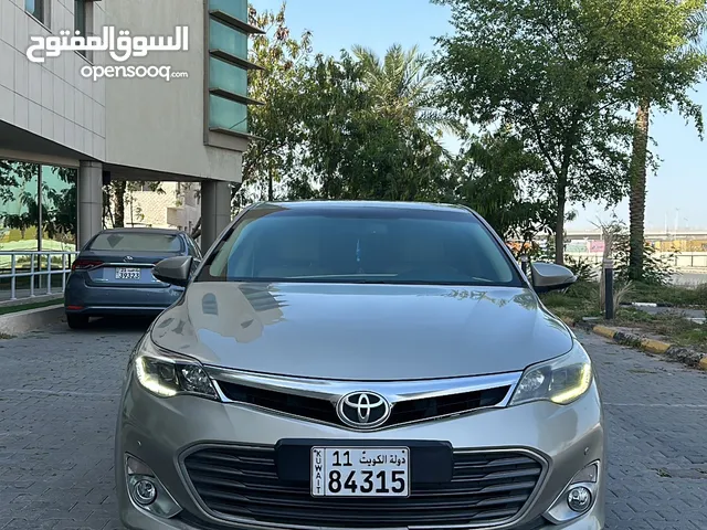 New Toyota Avalon in Al Jahra