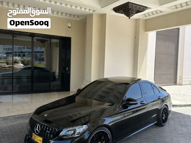 2017 مرسيدس بنز الفئة-C C 300