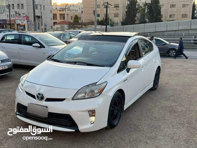 تويوتا بريوس 2015 فل بانوراما فحص كامل 7 جيد للبيع كاش او اقساط من المالك مباشرة دفعة اولى 5000