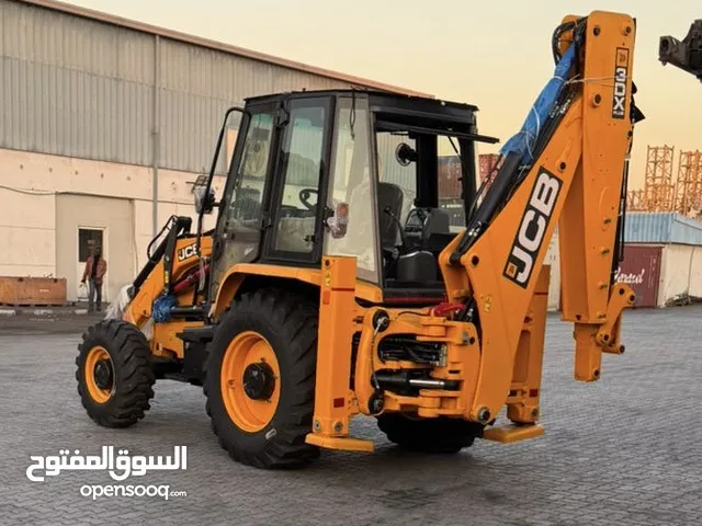 جي سي بي جديد ، 2025 كامل المواصفات
