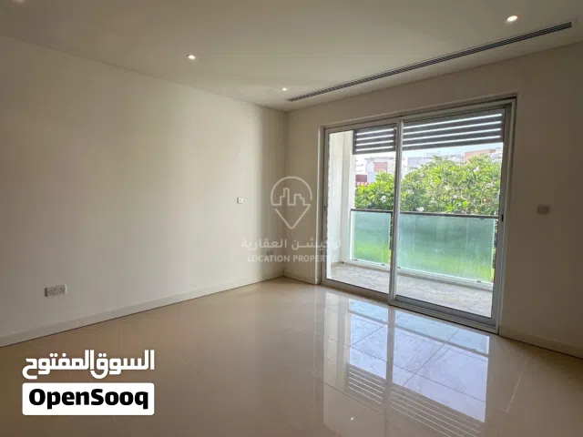 2+1Apartment in Acacia, Al Mouj للبيع شقة فاخرة في اكاسيا