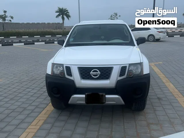 2012 نيسان X-تيرا SE