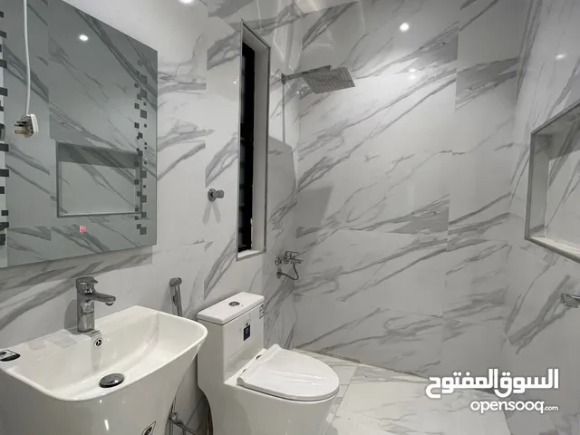 250 m2 More than 6 bedrooms Apartments for Sale in Tabuk Al Bawadi