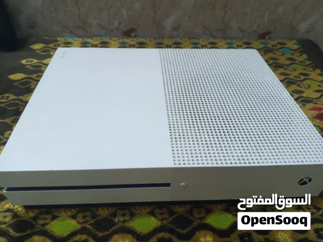 Xbox One S نظيف للبيع