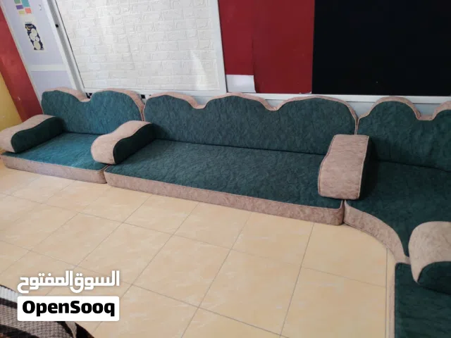 مجلس ارضي للبيع
