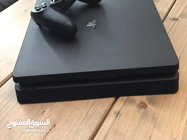 مطلوب بلاستيشن 4 مهكر اسلم 1300 شوف الوصف