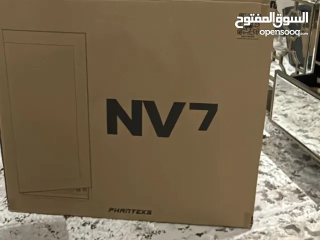 Gaming pc case phanteks nv7 white color