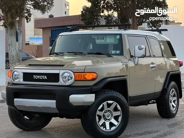 Used Toyota FJ in Al Khums