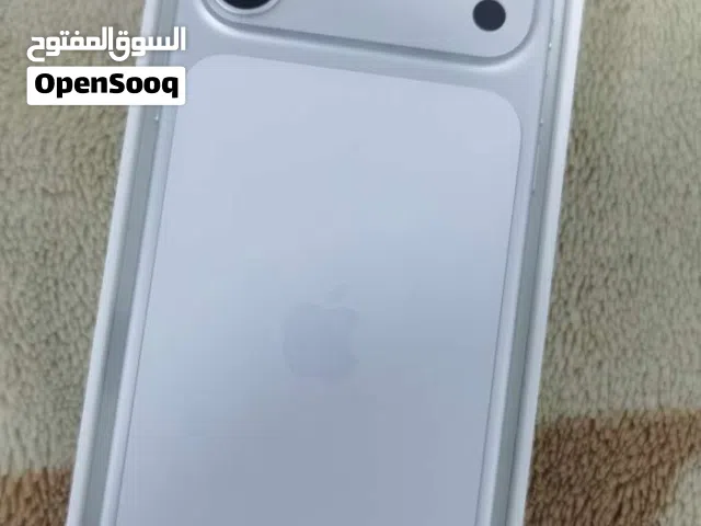 للبيع ايفون 17 برو ماكس مشحون 13 مره فقط