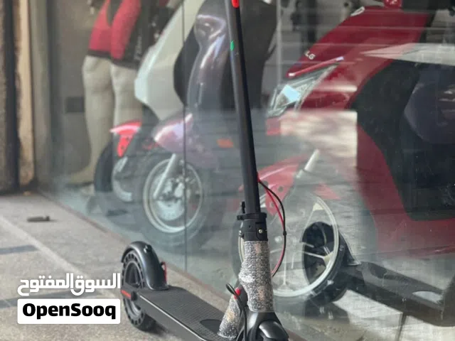 سكوتر كهربائي مناسب للكموبندات والمدن والجامعات وطلاب المدارس