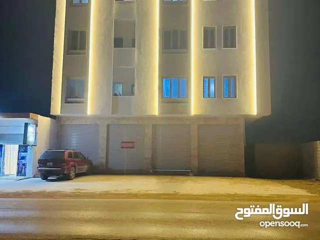 عماره استثماري للبيع دخل شهري ممتاز بوعطني وكيل هواندي