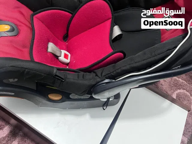 مقعد سيارة اطفال