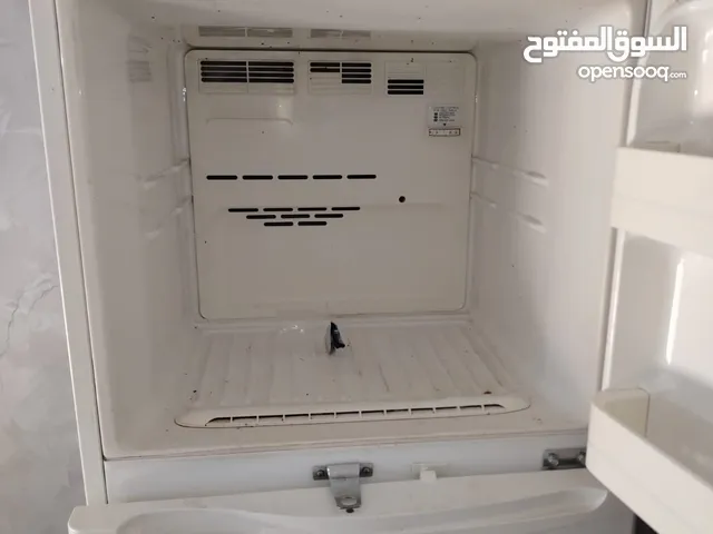 ثلاجة LG مستعمل نظيف