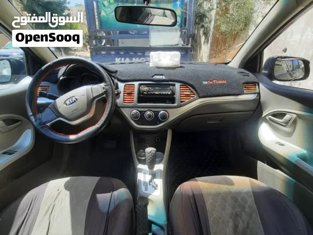 2015 كيا بيكانتو Standard