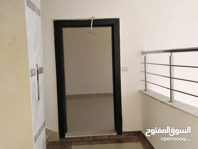185 m2 3 Bedrooms Apartments for Sale in Amman Jubaiha
