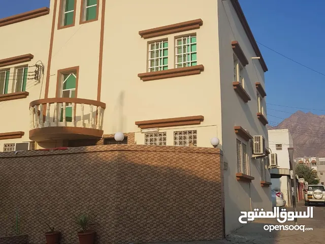 360 m2 5 Bedrooms Villa for Sale in Muscat Wadi Al Kabir