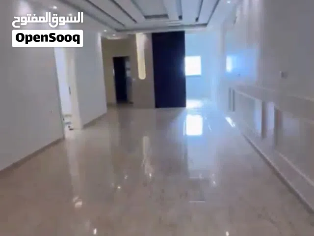 شقة تجارية للشركات دور ارضي تشطيب حديث في النوفليين شارع الشيخ