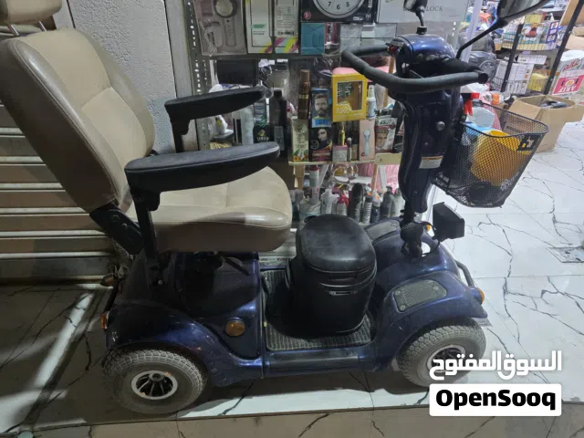 سكوتر الاستخدام: مصمم لمساعدة الأشخاص ذوي الاحتياجات الخاصه