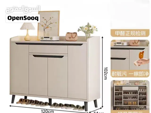 خزانة أحذية عصرية مصنوعة من الخشب