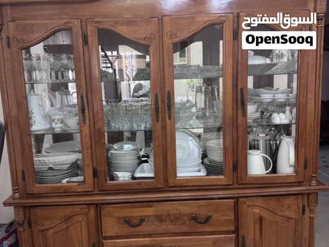 دولاب غرفة سفرة من غير الأواني