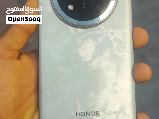 هونر x9c ما شاء الله، في حالة ممتازة، استخدم لشهرين وحسب. كهاتف ثانوي... أي أن استعماله ليس رئيسيًا.