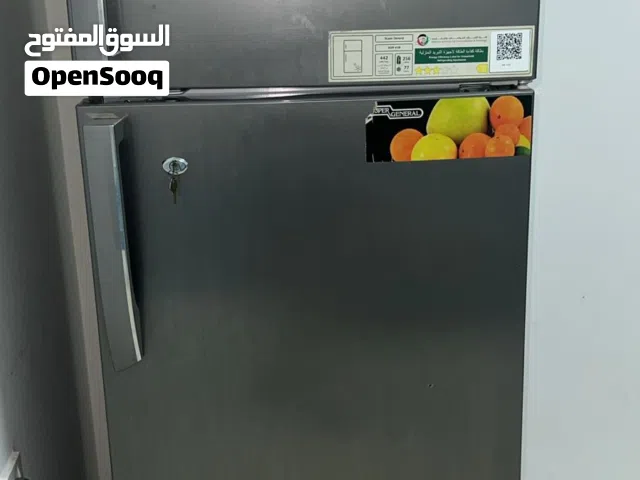 ثلاجة شبه جديدة استخدام بسيط