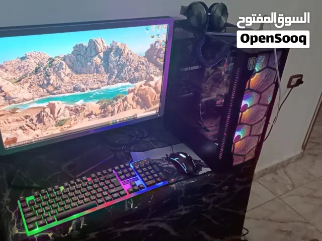 كمبيوتر للبيع