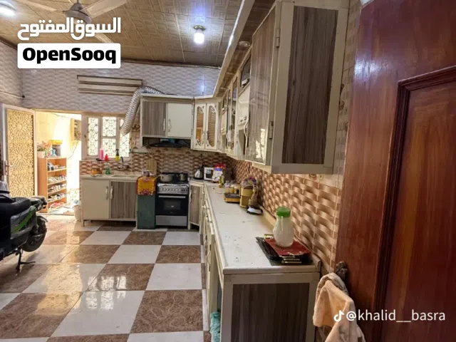 بيت بناء 2020 طابو خدمات علا قريب شارع الوفود قرب الكورنيش الجديد خلف محطه الباشه