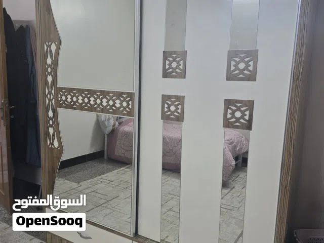 كنتور تركي مع ميز تواليت للبيع