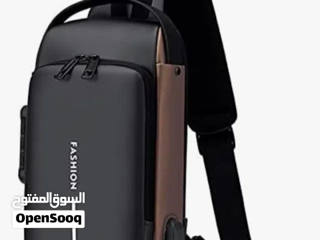 شنطه كروس ضد المايه فيها قفل حمايه خامه محترمه جدا وشيك