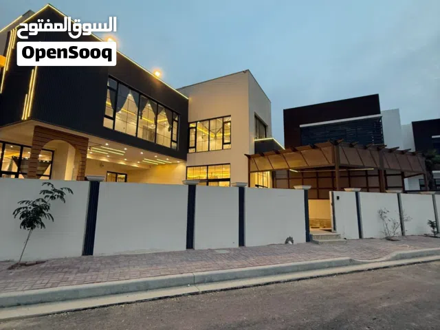 فيلّة فاخرة للبيع - مجمّع نجمة بغداد  مؤثثة بالكامل