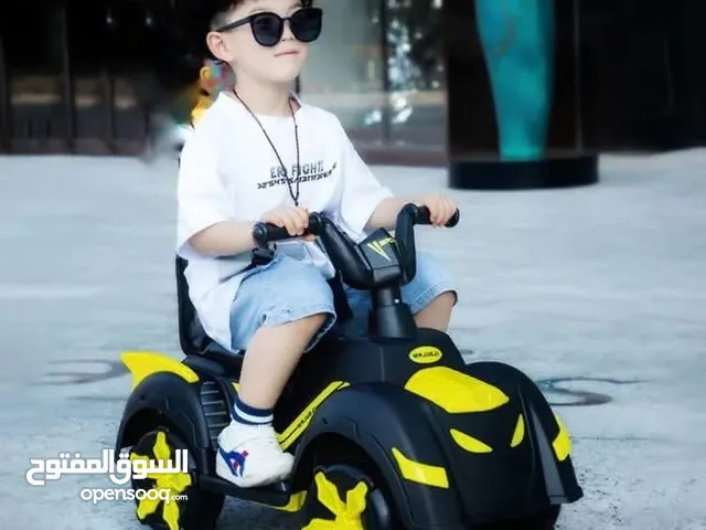 دراجة باتمان من island toys دراجة شحن ركوب للاطفال اربع عجلات بجوده عالية مناسبة من سنتين ل