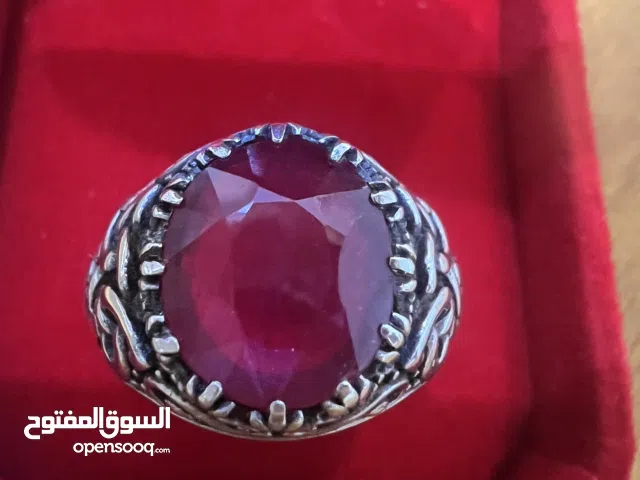 خاتم رجالي ياقوت فضة 925 صباغة نادره مع حجر لامع بكل حركة وع الطبيعة اجمل