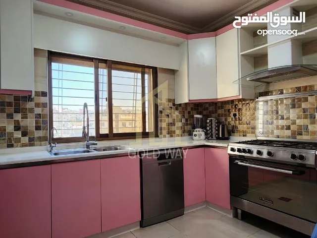 شقة مميزة 135م طابق ثالث في أجمل مناطق عرجان/ ref 798