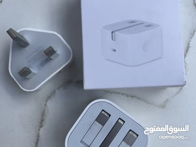 شاحن ايفون سريع ( عضمة شاحن فقط )( تايب C ) 20 واط Apple اصلي 100% جديدة + عظمة شاحن عادي اصلية ايضا