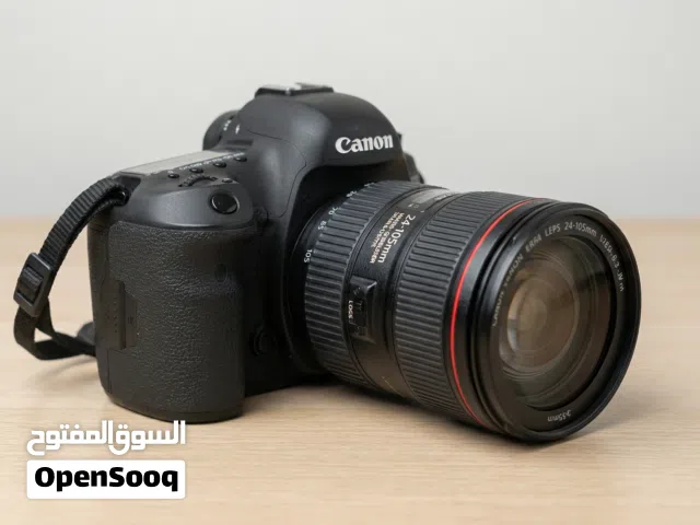 Canon EOS 5D Mark IV  شبه جديد - كت البودي مع عدستها اعلى فئة للبيع