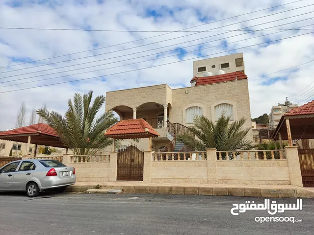 333 m2 More than 6 bedrooms Villa for Sale in Amman Al-Kom Al-Sharqi