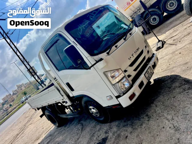 2017 ايسوزو اخرى