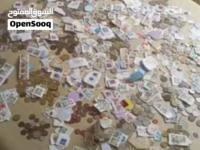 مجموعة نادرة وضخمة من العملات المعدنية والطوابع البريدية أكثر من 1350 قطعة تاريخية متنوعة