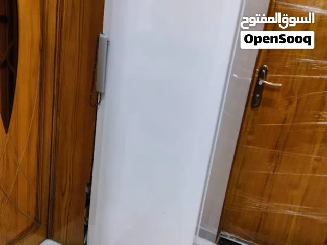 للبيع مجمدة عامودية BEKO – صناعة تركية – بحالة ممتازة