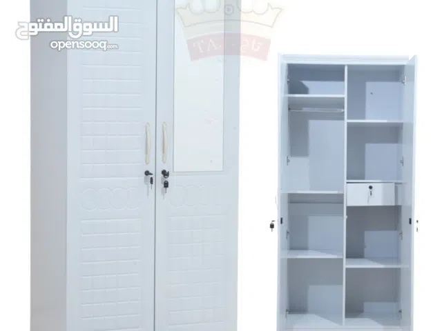 خزانة ذات بابين وثلاثة أبواب.  Two and Three door cupboard