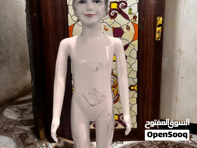 لعابه للبيع