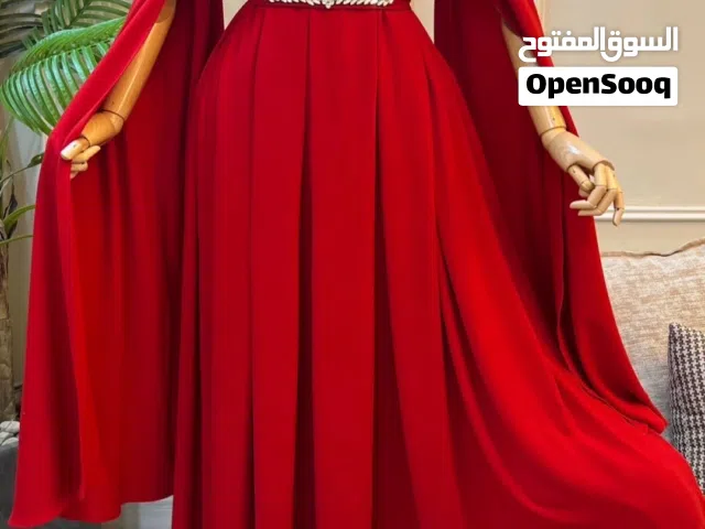 فستان مناسبات للبيع