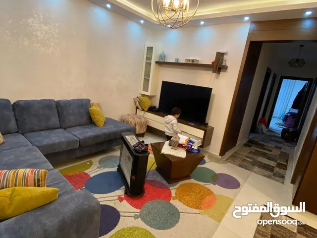 ثلاث غرف نوم مفروشة للإيجار بدون رسوم معاينة