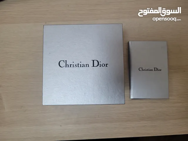 ساعه من ماركه Christian Dior فخمه مع الضمان