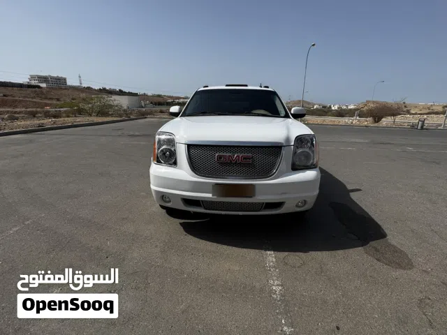 للبيع يوكون دينالي xl موديل 2011