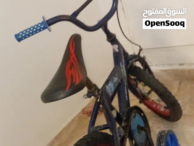 بسكليتات 2 بسعر الحرق  ما فيهم اي اشي بس ما الهم وسع  العنوان المطار قرية النخيل  الاثنين ب30