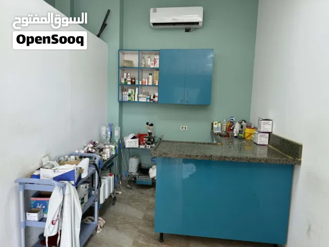 دولاب مطبخ نظيف قطع