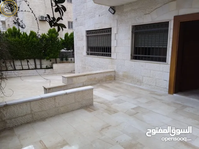 255 m2 4 Bedrooms Apartments for Sale in Amman Um Uthaiena